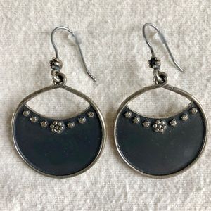 3/$15 ☘️ Silver Earrings